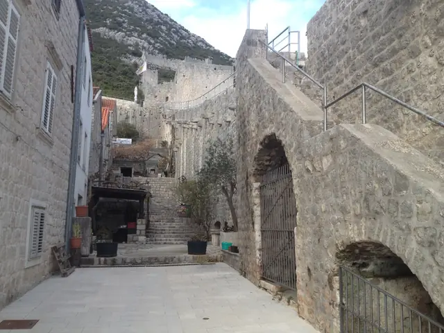 Ston